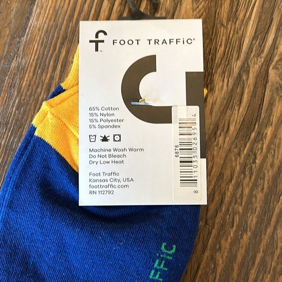 Teacher Gifts! Clipboard / Notepad Set & Socks NWT - Picture 7 of 8